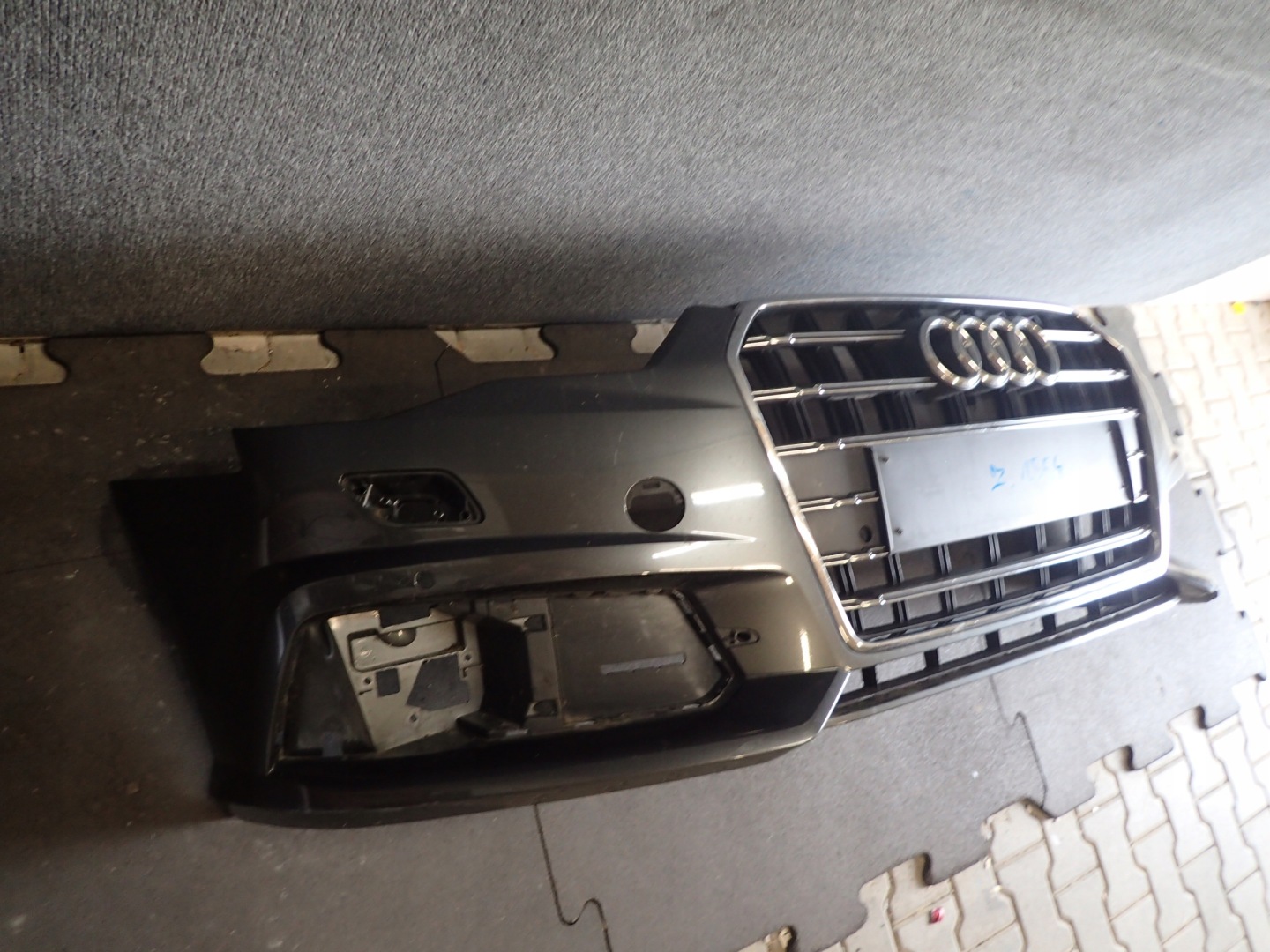 STOSSSTANGE VORNE AUDI A6 LIFT 15- SLINE