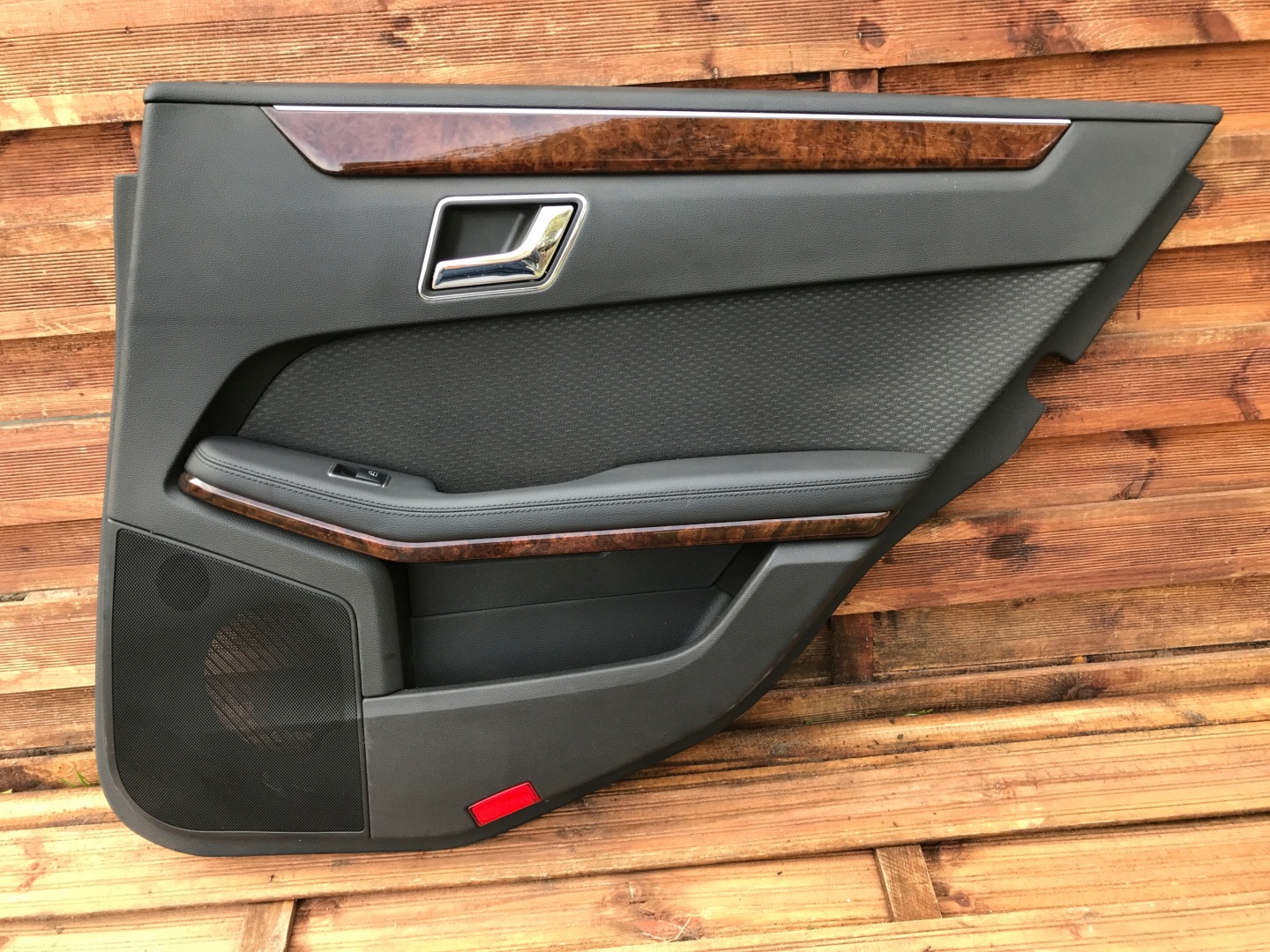 MERCEDES W212 side upholstery right rear part EU 0159