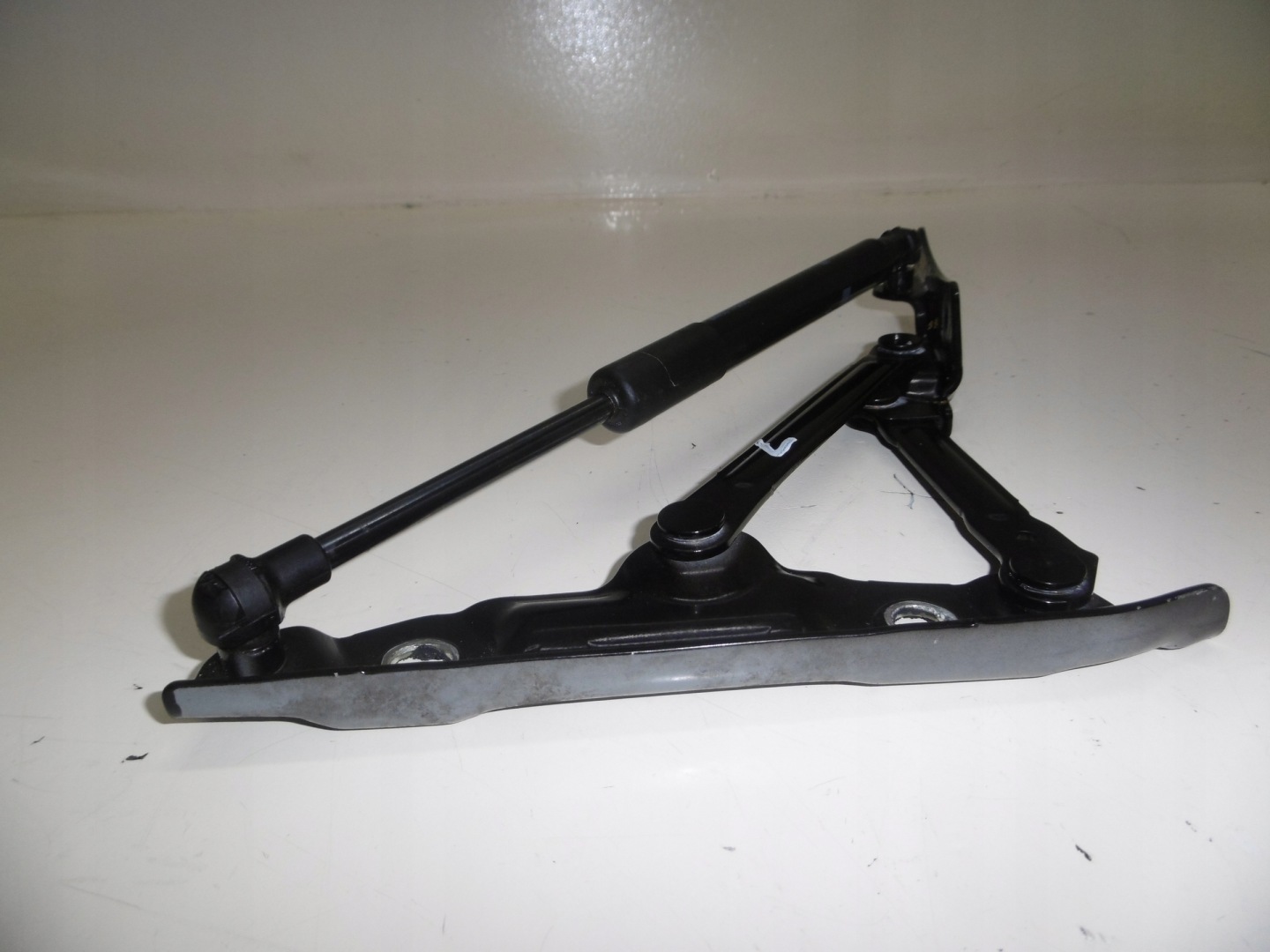 hinge bonnet left INFINITI EX EX35 EX37 QX50