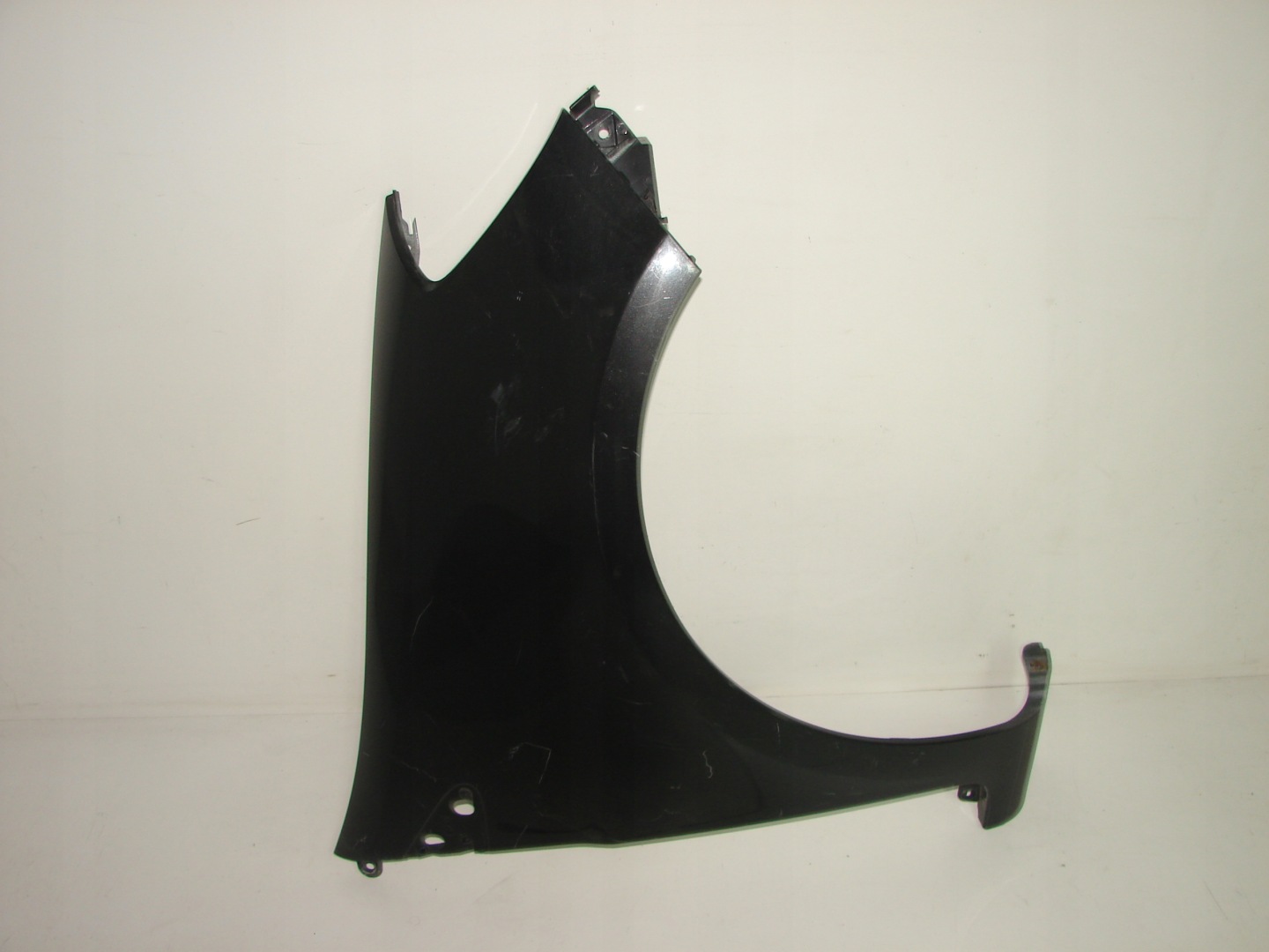 fender front front right RENAULT CLIO III 185