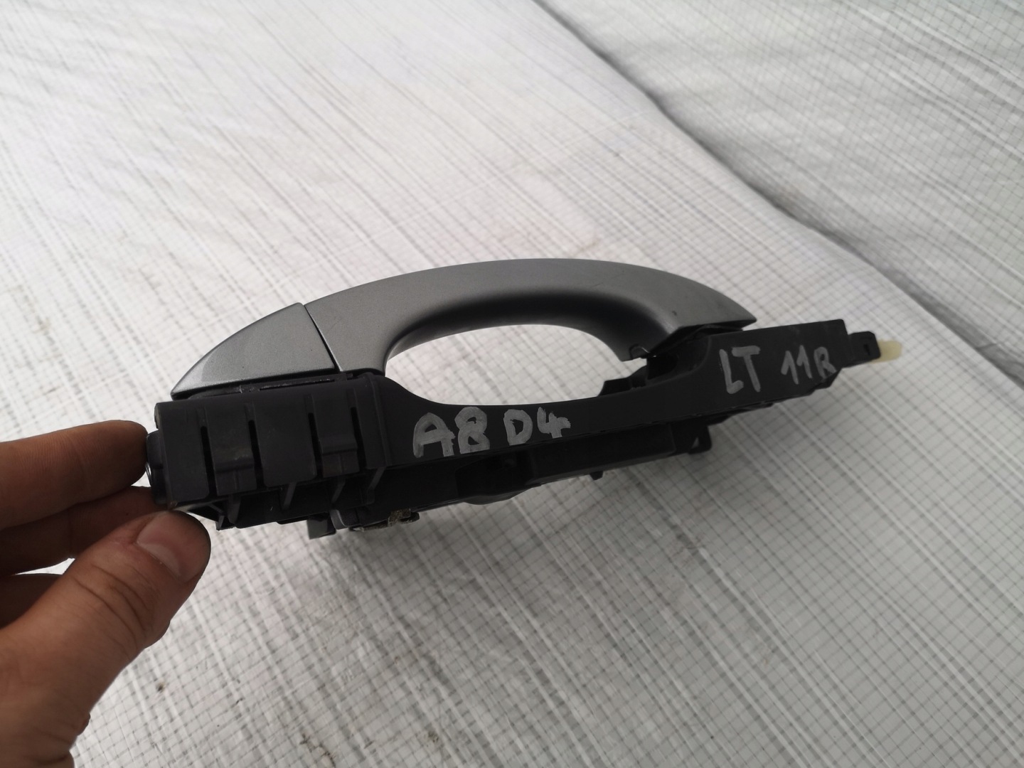 AUDI A8 D4 Türgriff LY7G links heck KOMPLET KEYLESS GO