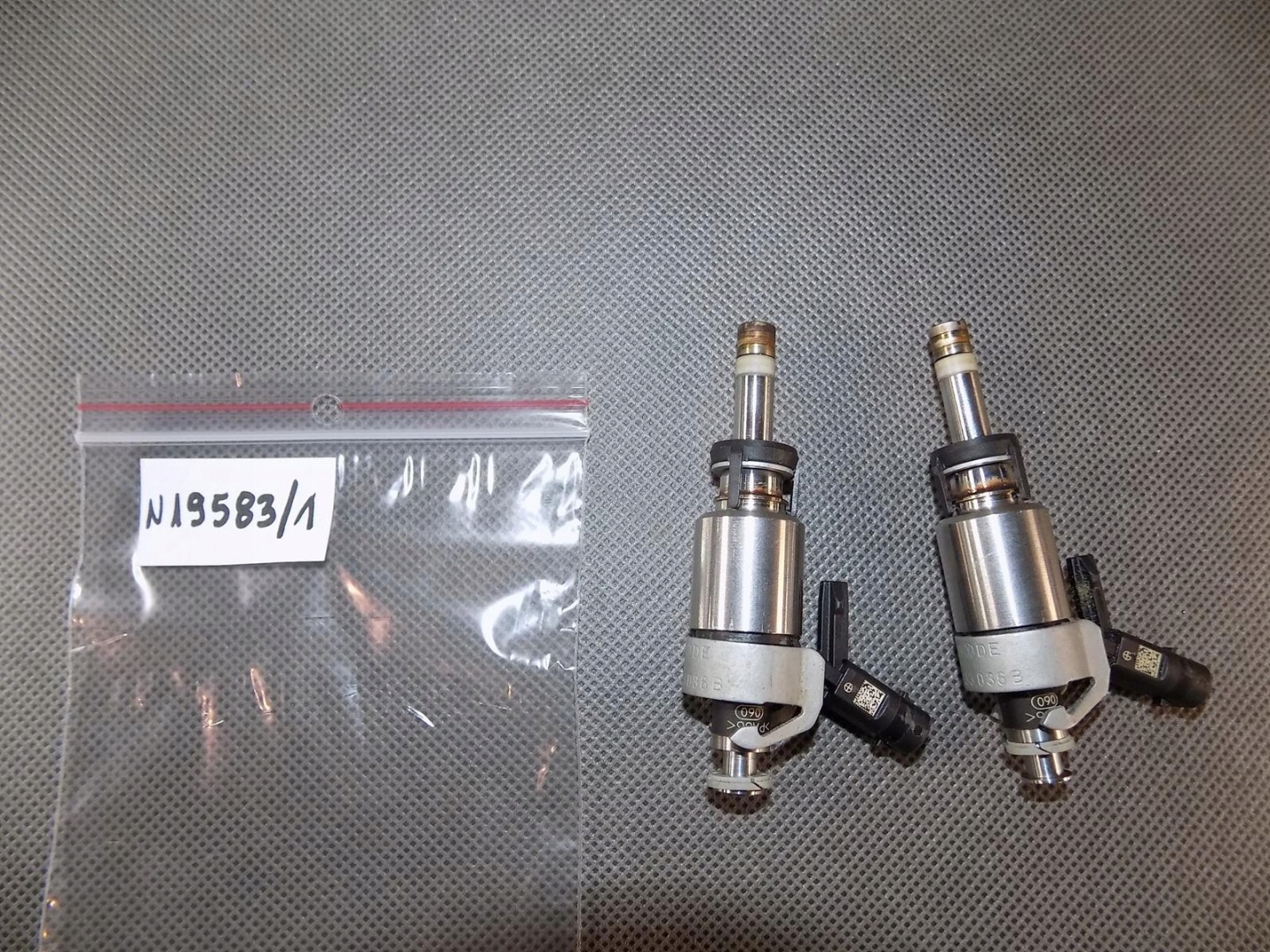 AUDI A3 8V 1.8 TFSI nozzle injector 0261500123