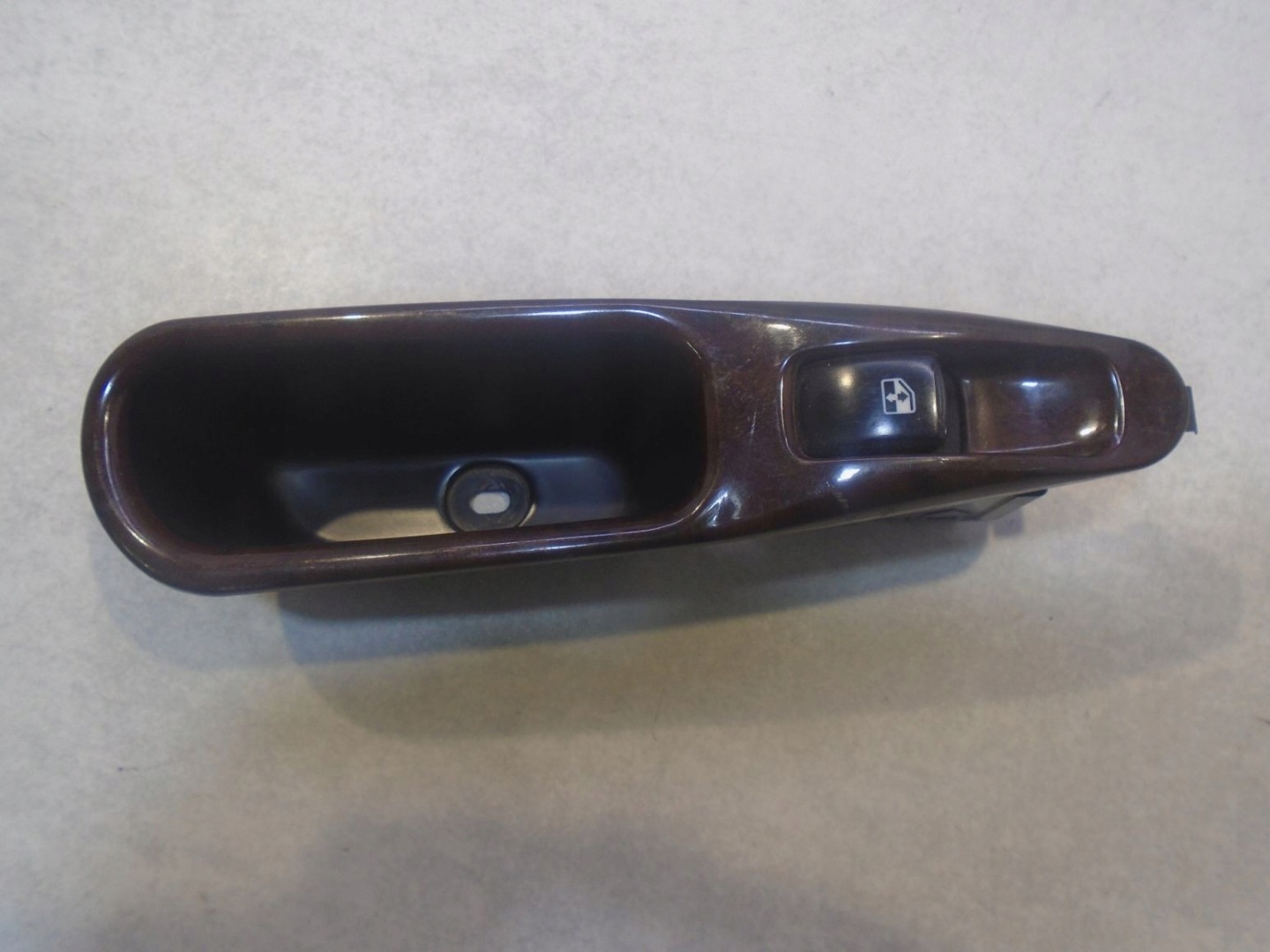 window control switch left rear part DAEWOO LEGANZA 96220267