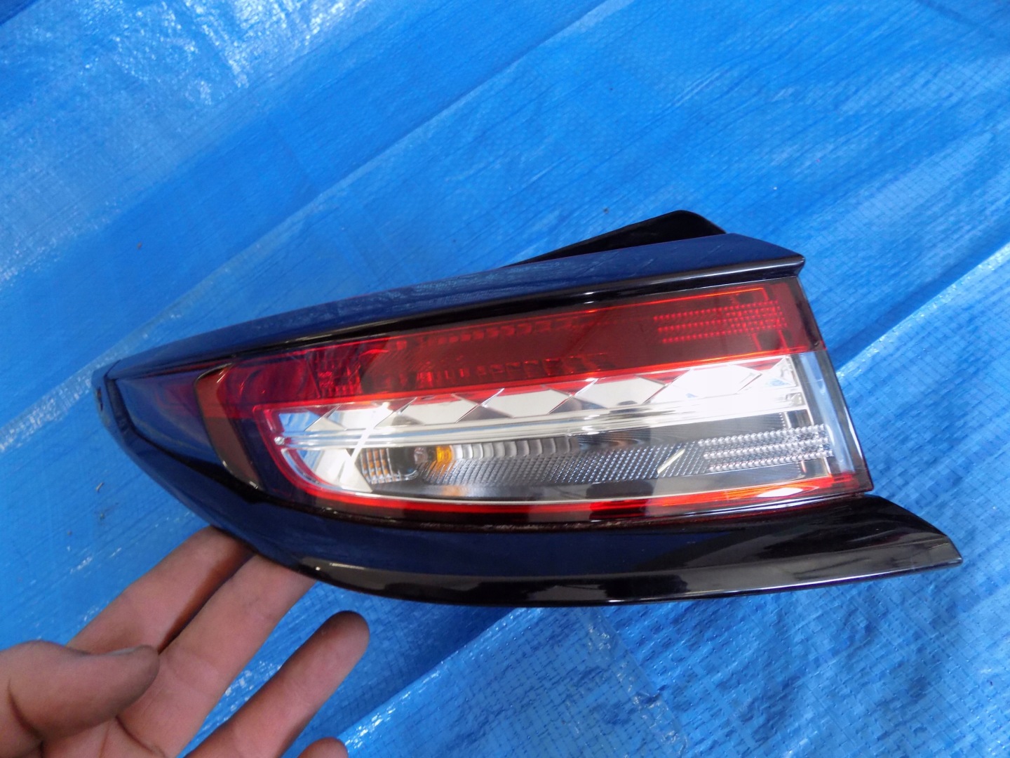 light rear part rear left DS3 CROSSBACK 1,5BLUEHDI 9820830680