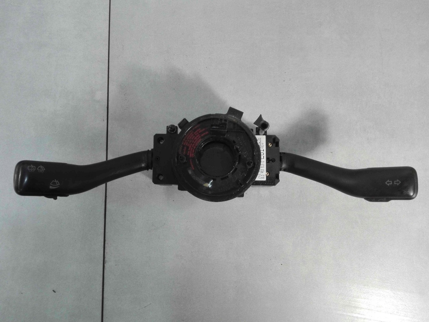 Commodo essuie glace VW GOLF IV 1.8 20V L0953513G