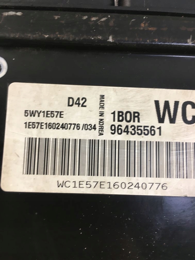 control unit of the engine CHEVROLET AVEO T250 1.2 96435561