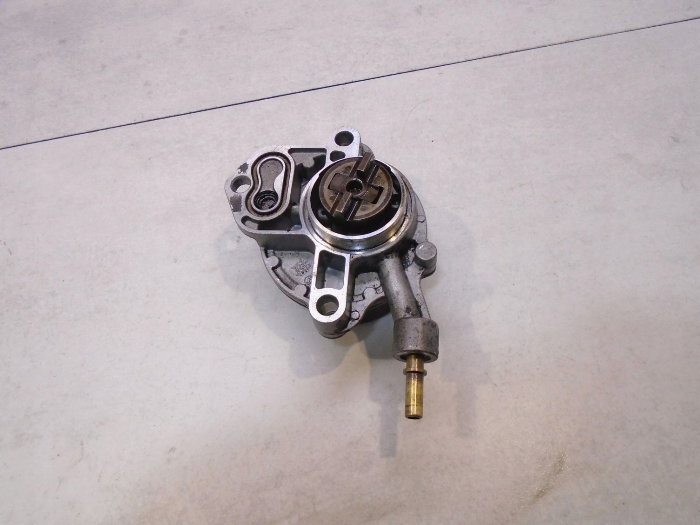 Pompa VACUM CITROEN C8 2.2 HDI 9631971580
