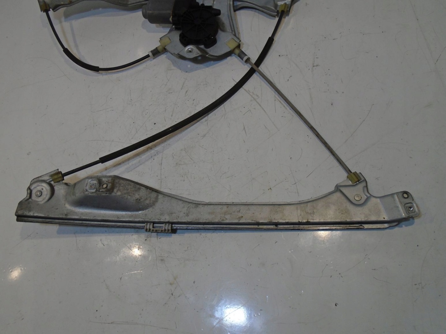 window regulator right front CLIO III 8200291147