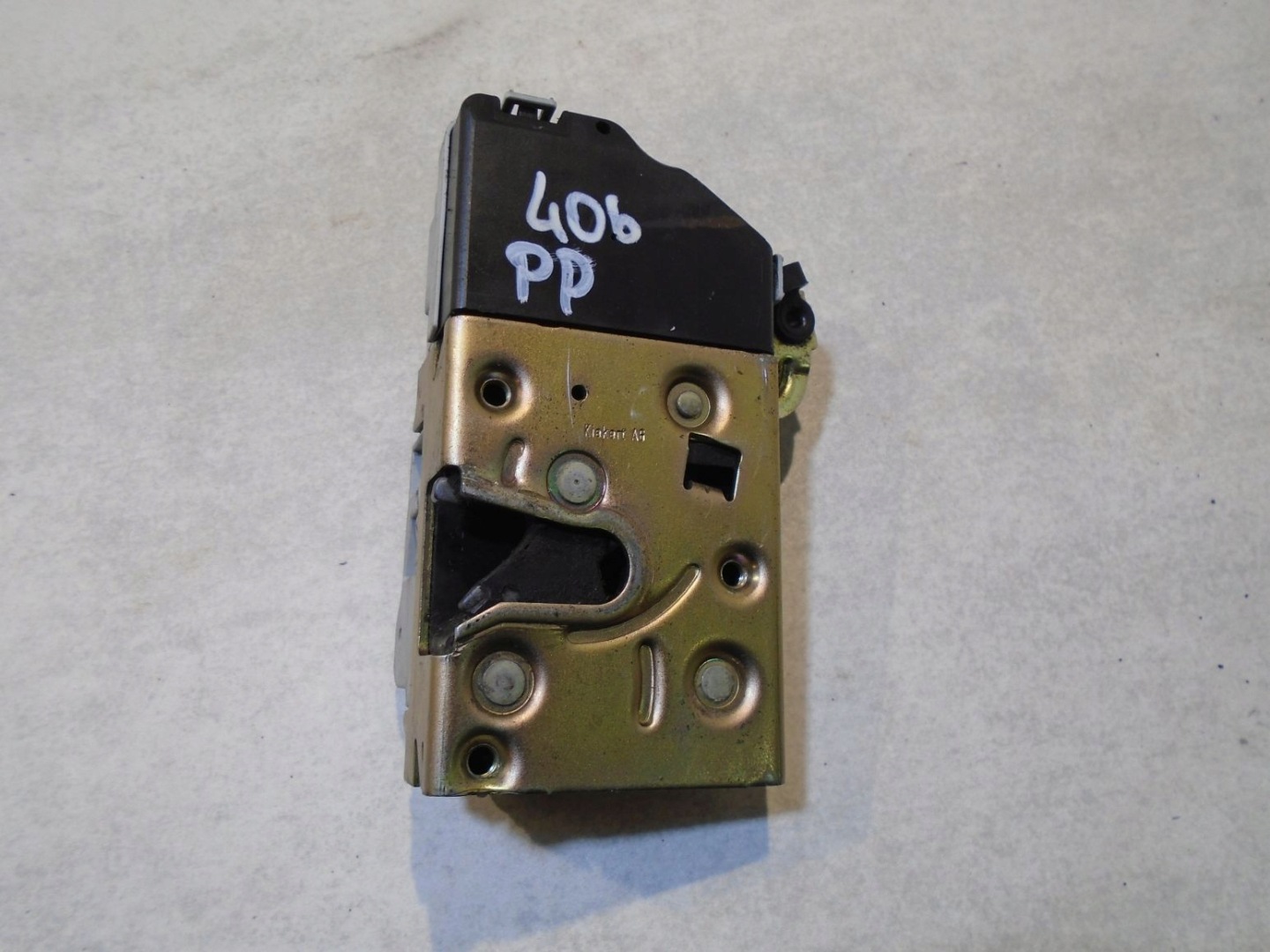 lock door right front PEUGEOT 406 6 PIN sedan