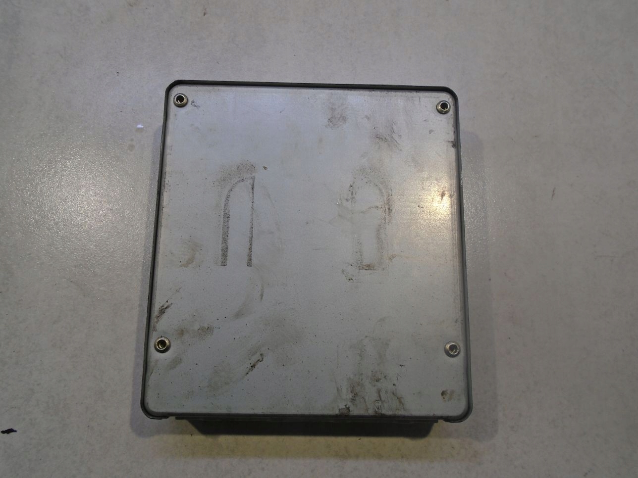 computer control unit of the engine MAZDA 6 1.8 L81318881D