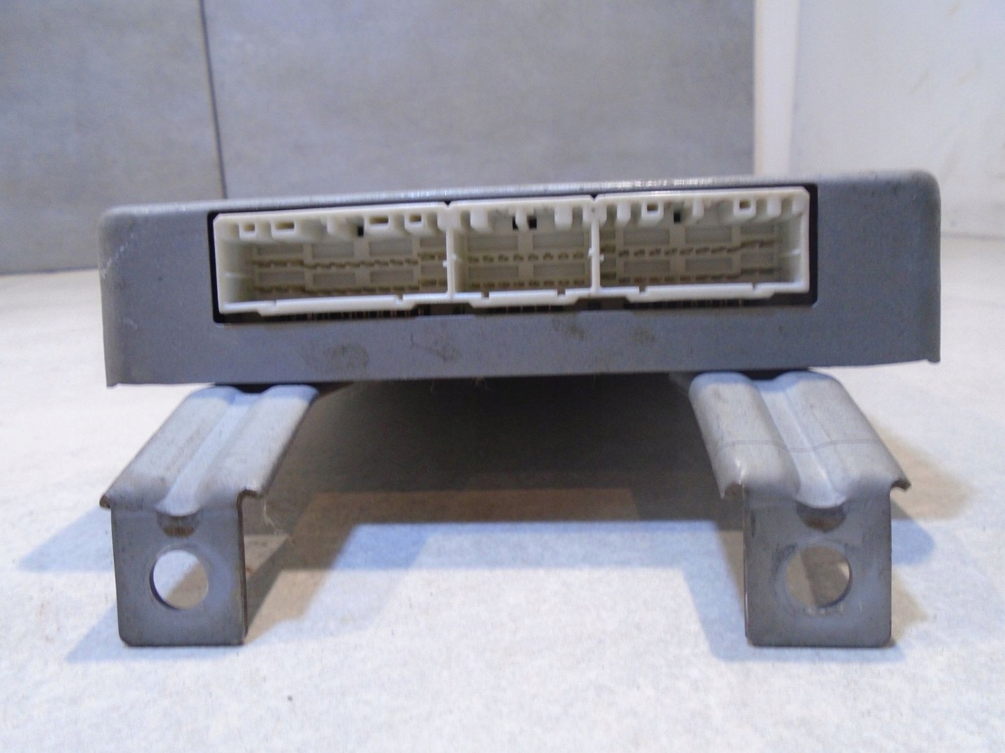 computer control unit SUZUKI SWIFT III 1.0 3392068E0