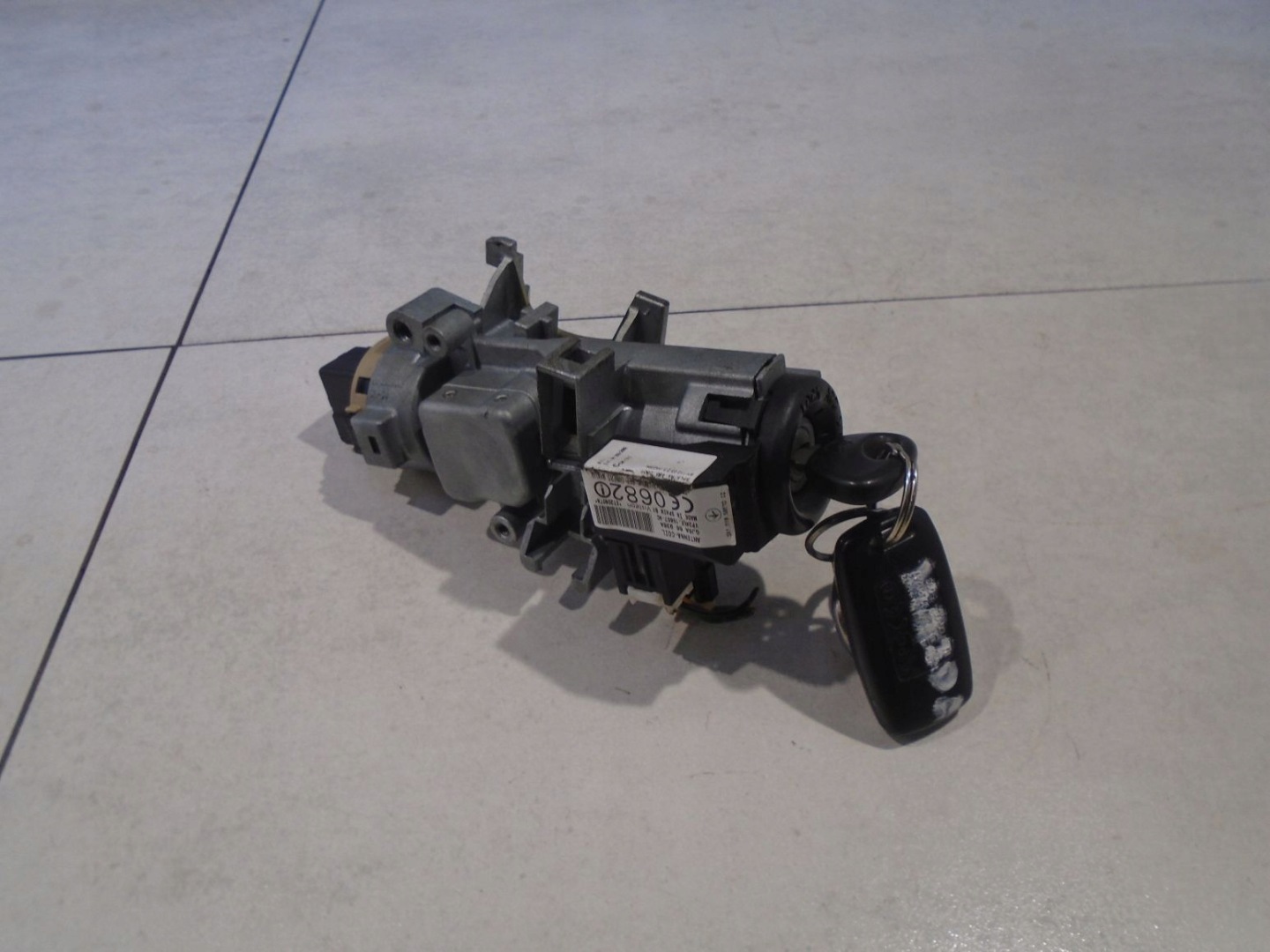 ignition Z KLUCZYKIEM MAZDA 6 GJ6A6693BA