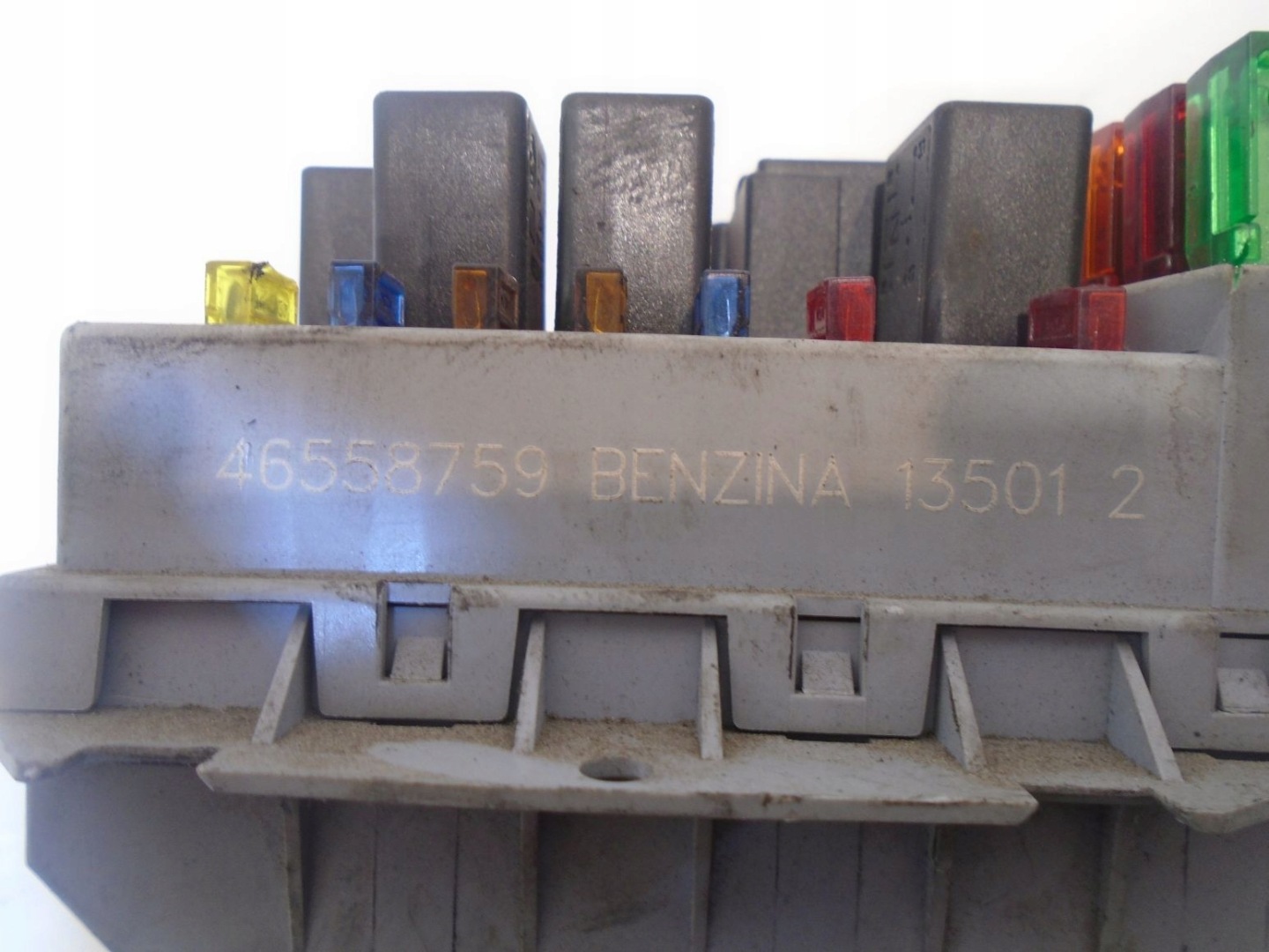 Module fusibles ALFA ROMEO 147 46558759