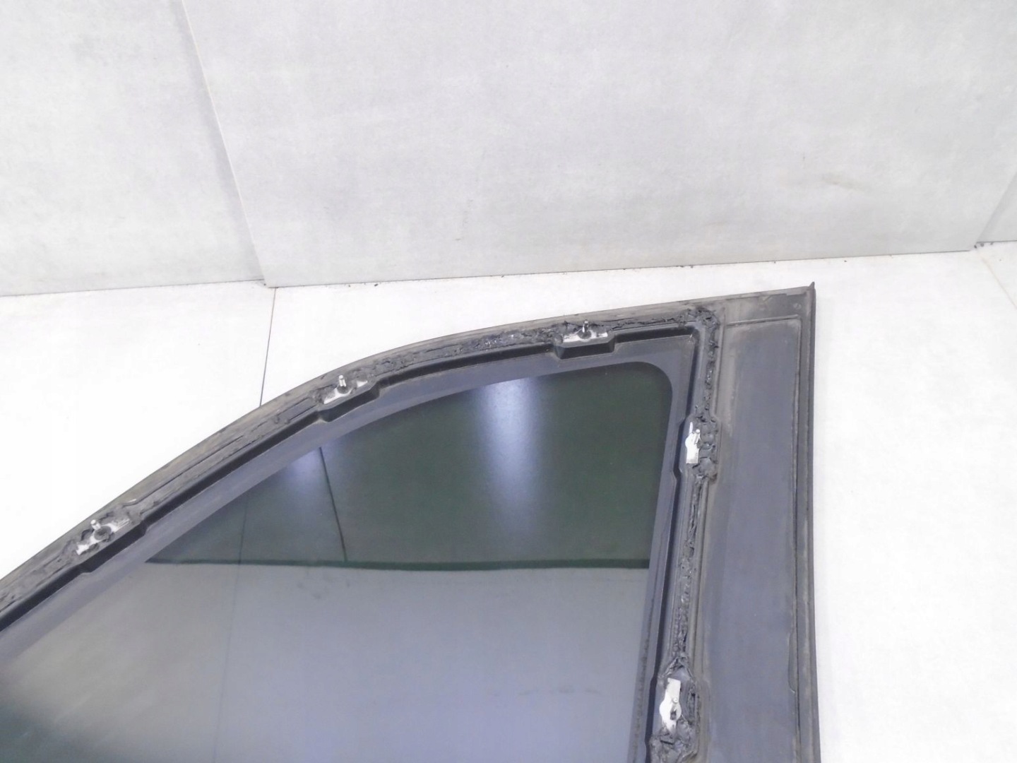 window bodywork left CHRYSLER PACIFICA and 2055504