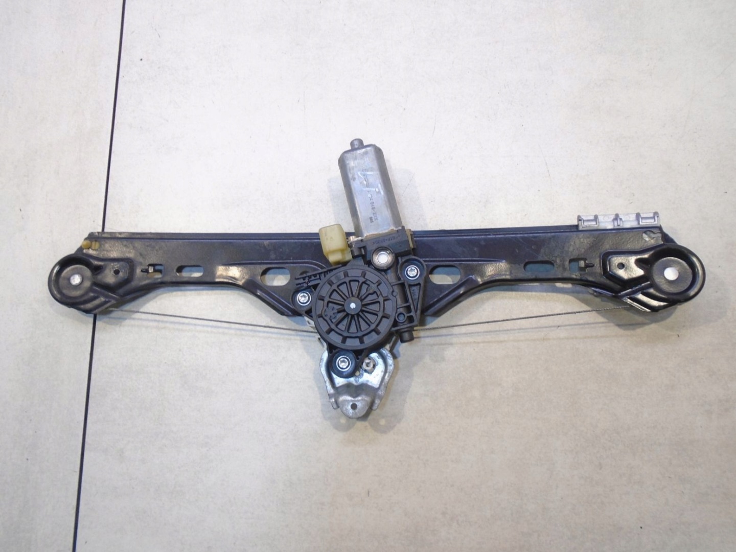 window regulator left rear part MERCEDES W203 sedan