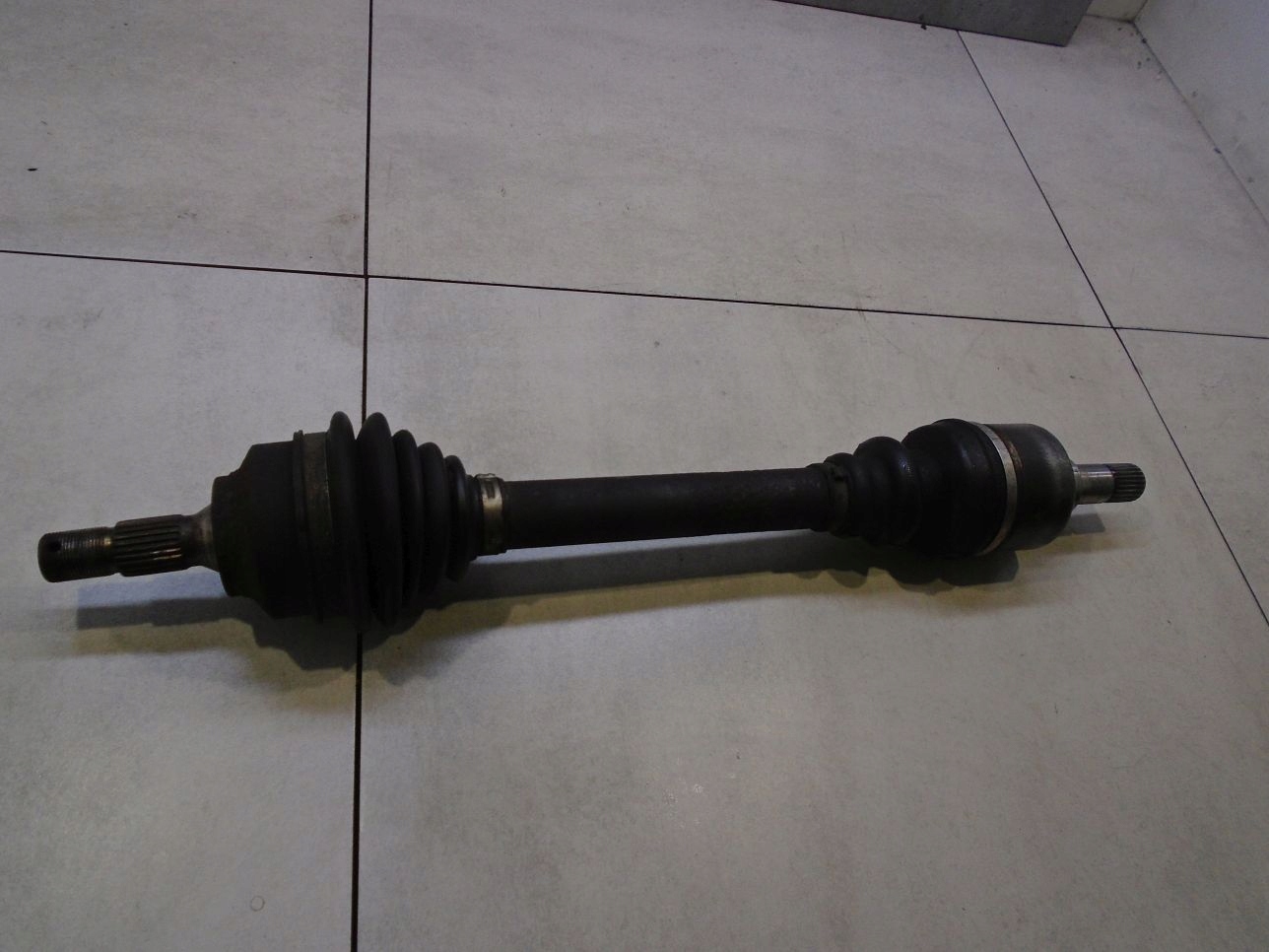 semi-axis left short. PEUGEOT 307 1.6 HDI