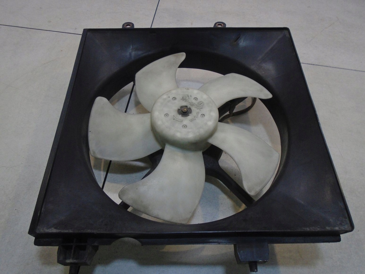 ventilátor chladiče HONDA CIVIC VII 1.4 16V L1904