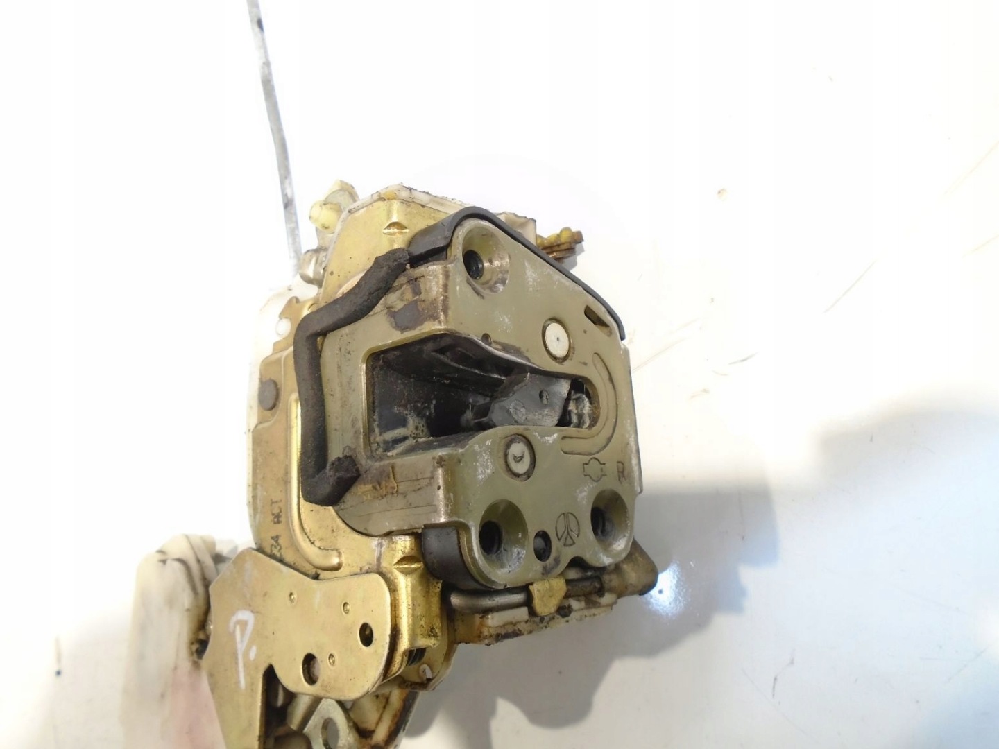 lock door right front FORD MAVERICK and 8055291L60