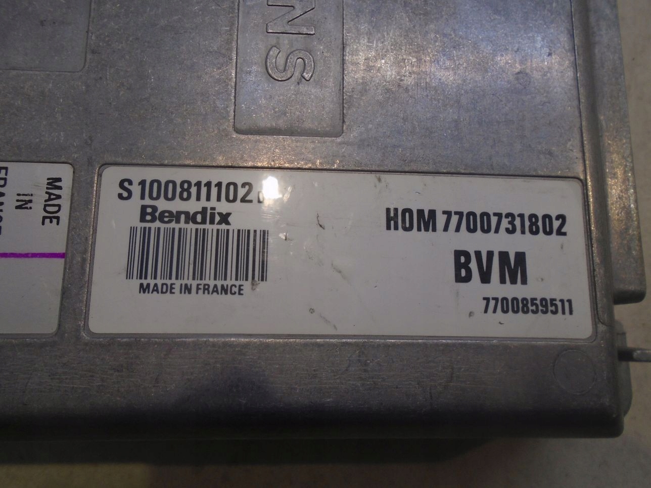 control unit of the engine RENAULT 19 7700731802