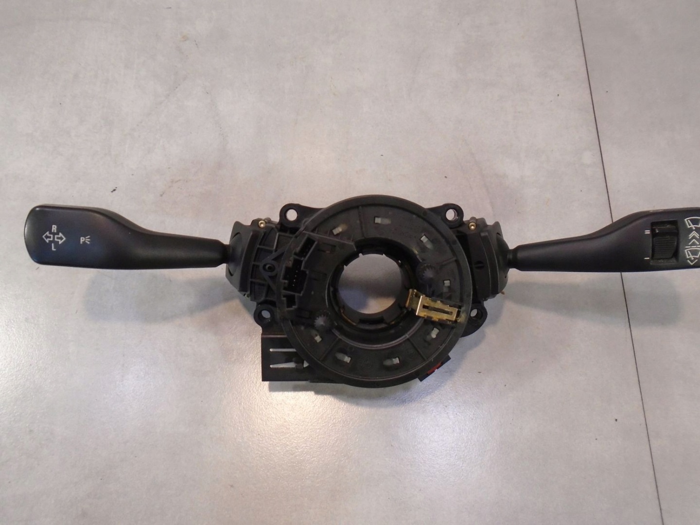 steering wheel levers and controls BMW E46 2.0 D 613183764449