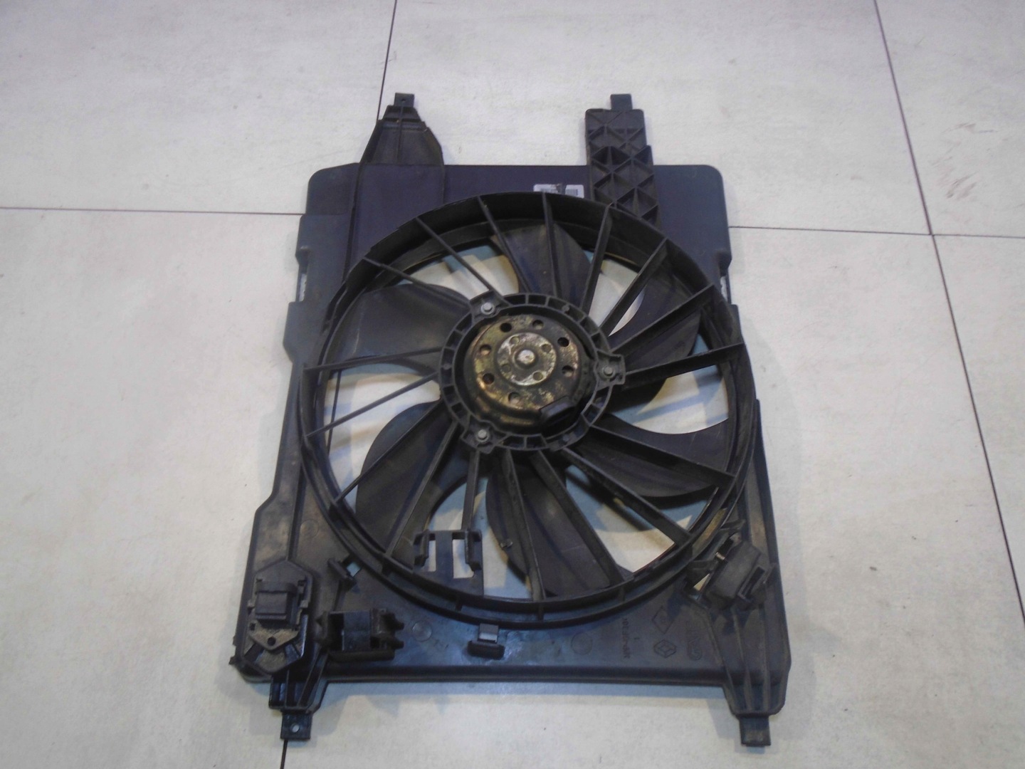 ventilátor chladiče SCENIC II 1.9 DCI 8200151465A