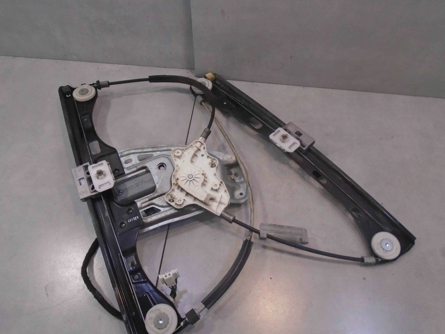 lift right front MERCEDES W 203 A2037202446