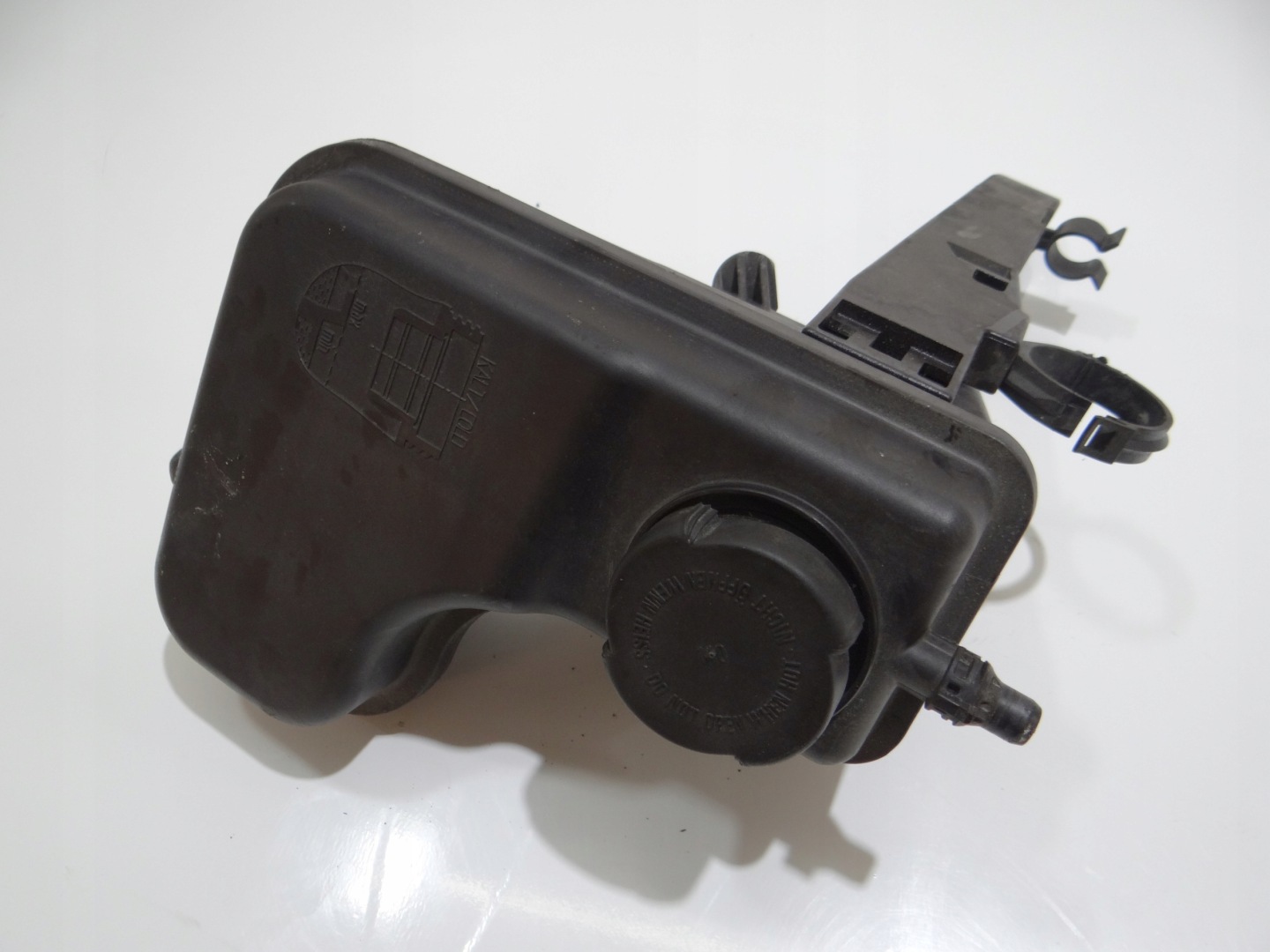 Réservoir eau BMW E60 E61 306D3 7800293 (4642163)