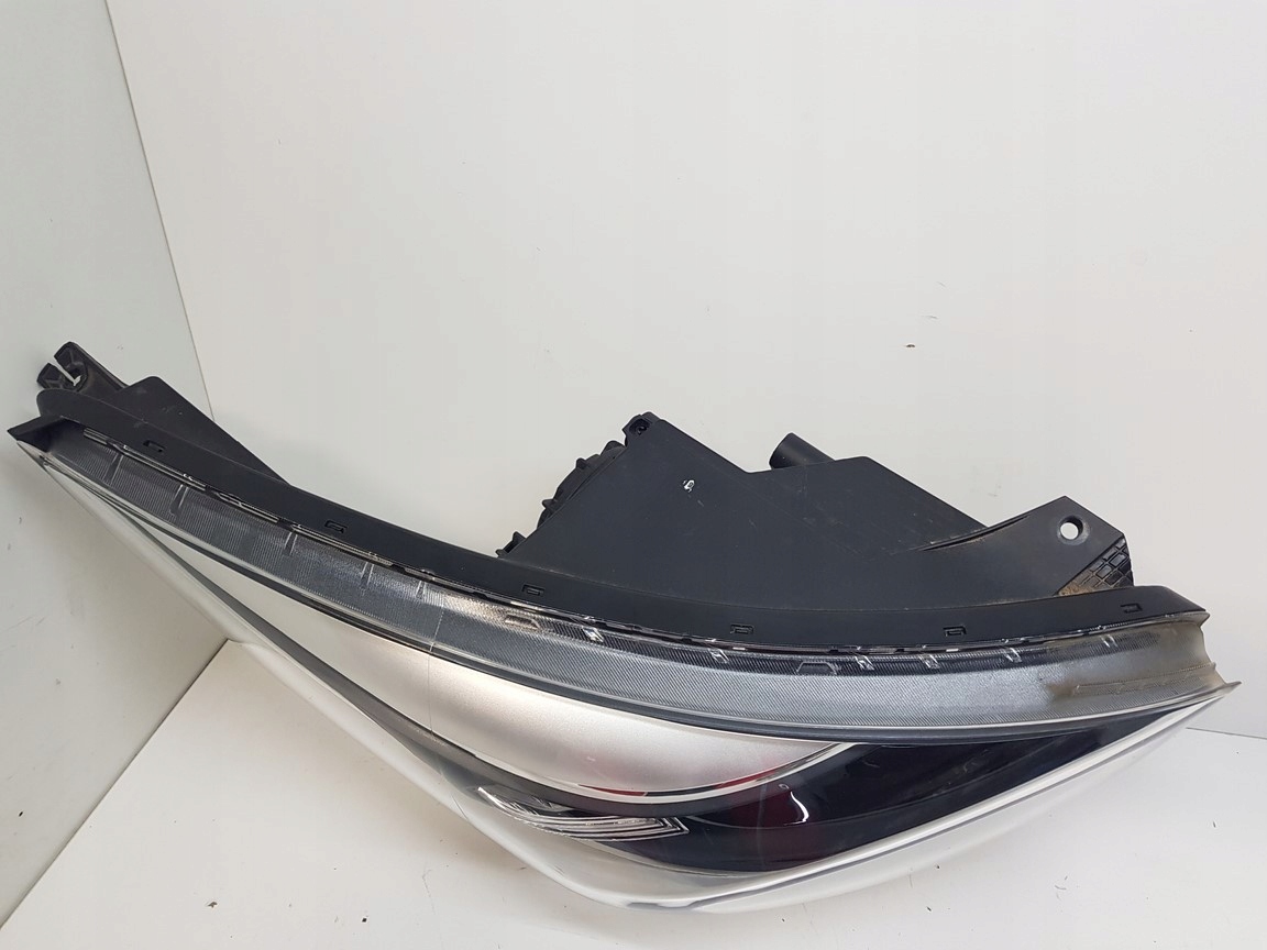 KIA PICANTO III light right front 92102-G60 2017
