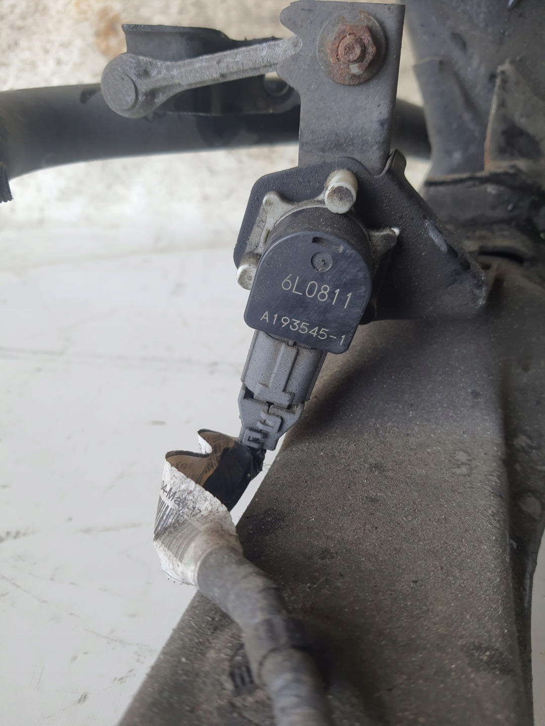 HONDA CIVIC X TYPE R Sensor POZIOMOWANIA 6L0811