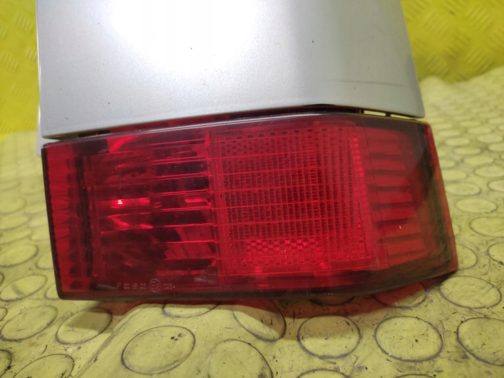 OPEL MERIVA A light right rear part 13130028