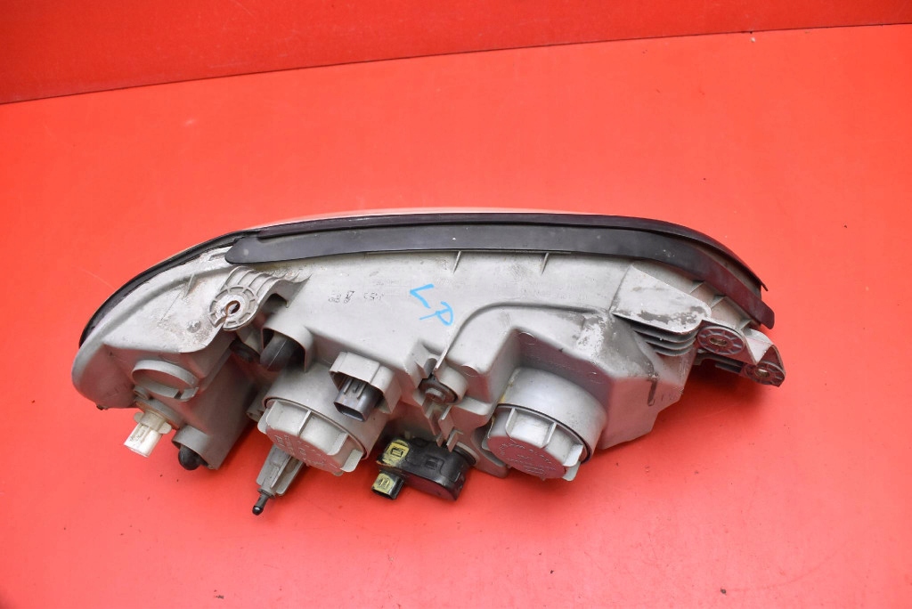 REFLEKTOR left light front EU 53A51020L KIA CARNIVAL 1 and LIFT 02-06