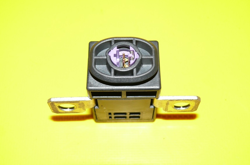 Sicherungen PIROTECHNICZNY AKUMULATORA ZASILANIA AUDI A6 C6 04-08 4F0915519
