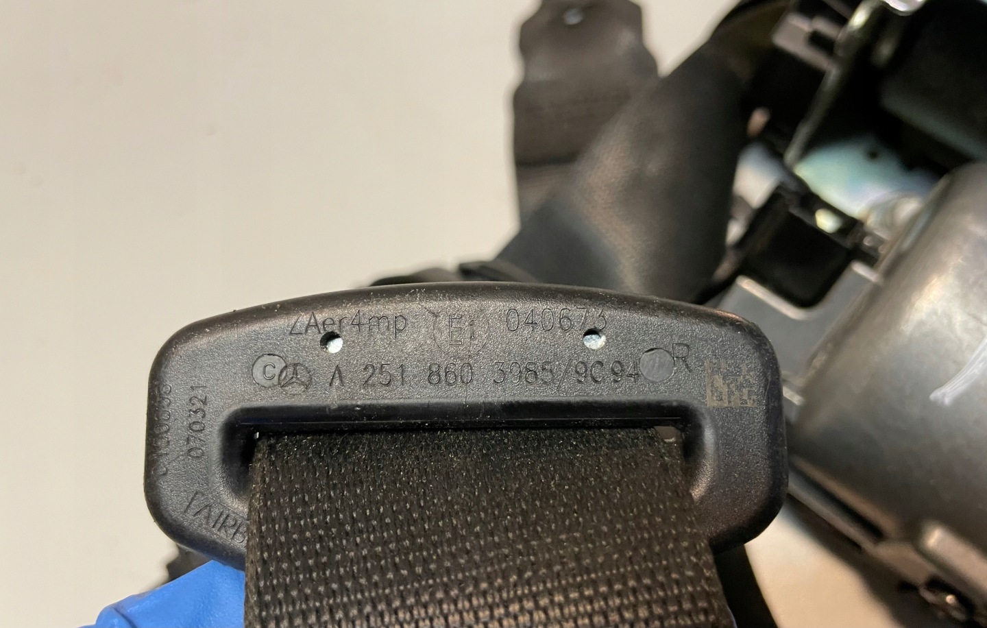 MERCEDES ML W164 GL seat belt right front