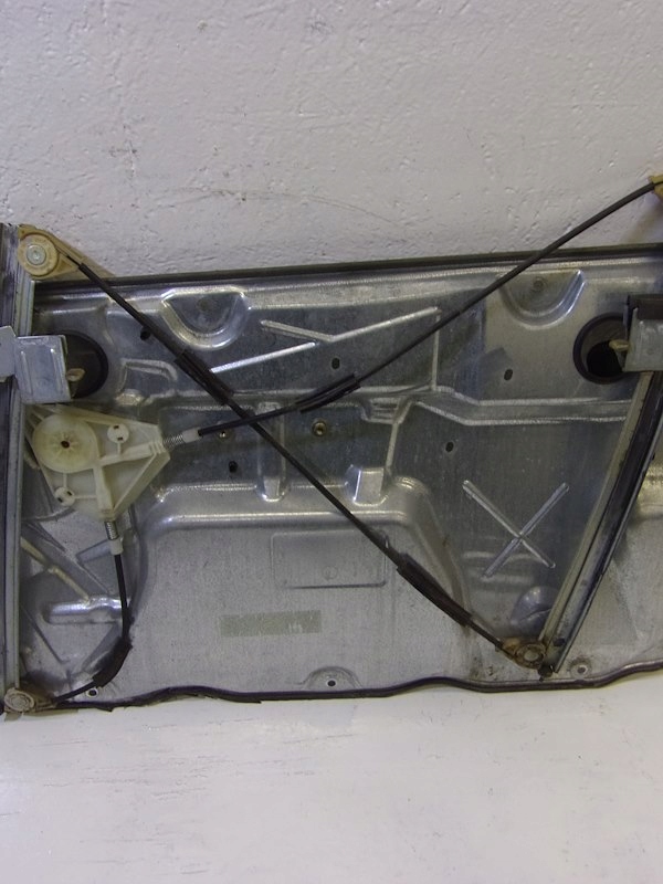 ELE mechanism windows left front 3D VOLKSWAGEN POLO 4