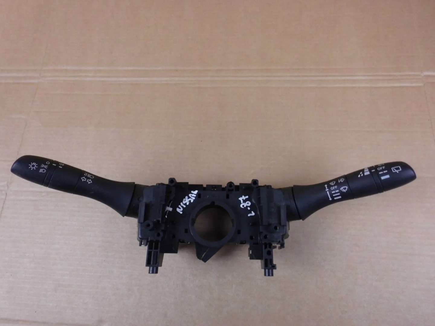 Nissan Qashqai II J11 Interruttore comando luci tergicristalli zespolony DEVIO LUCI DEVIO
