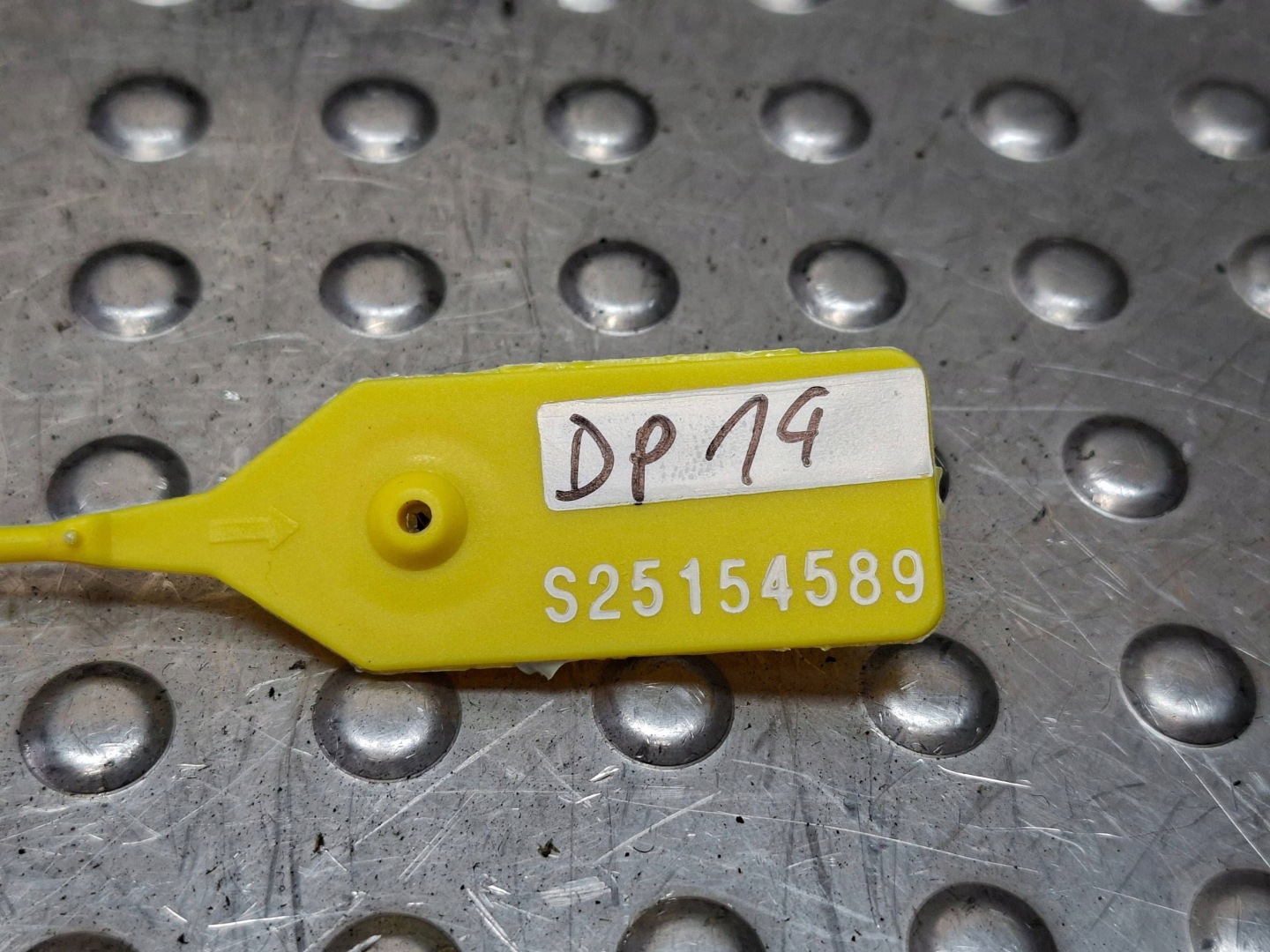 steering wheel levers and controls control ring TOYOTA RAV4 12