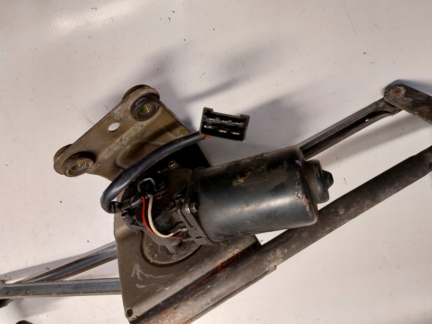 Mercedes wiper mechanism front VITO W638