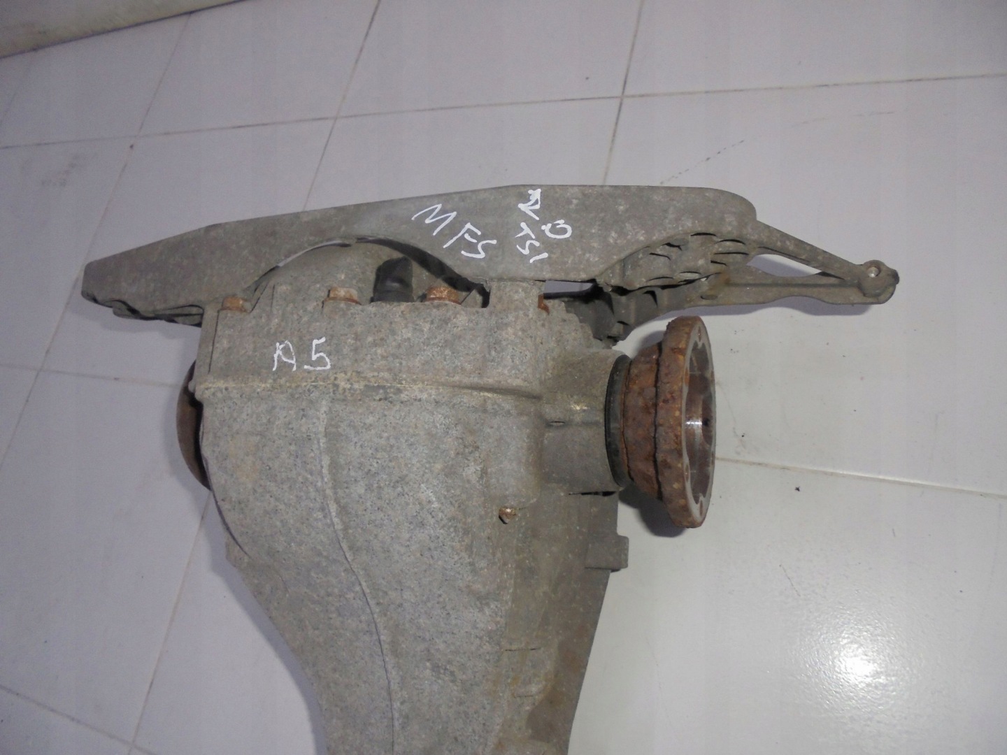 AUDI A4 B8 A5 2.0 TFSI 2.0 TDI diff differential MFS