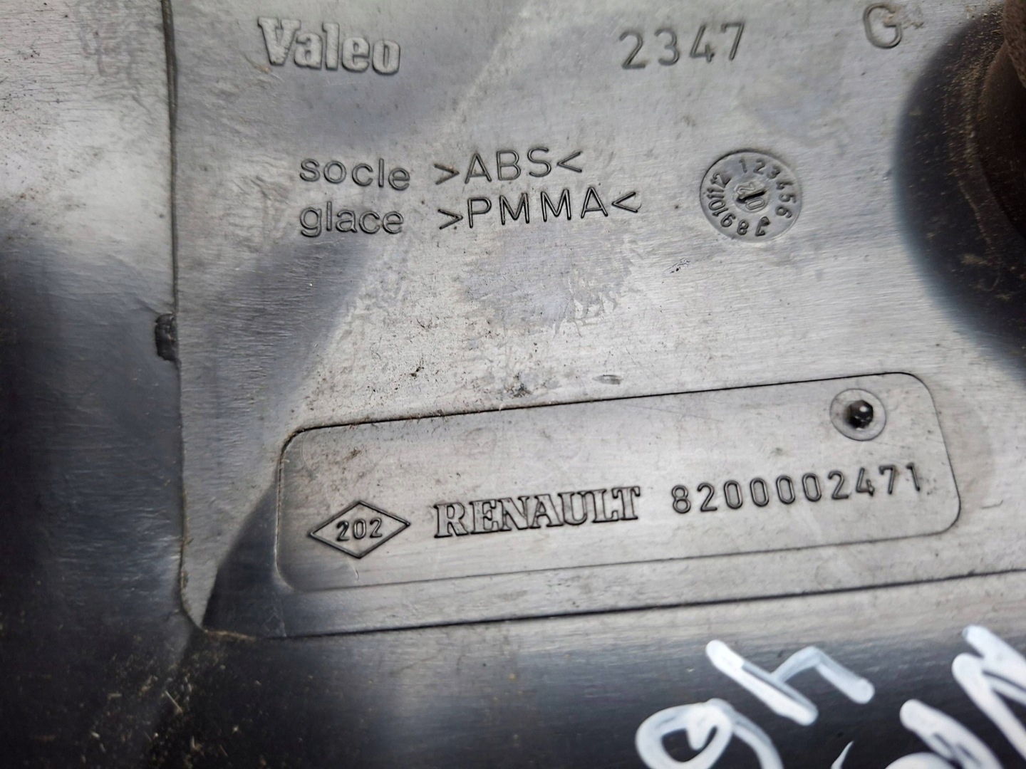 light rear left 8200002471 RENAULT LAGUNA and KOMBI 2001