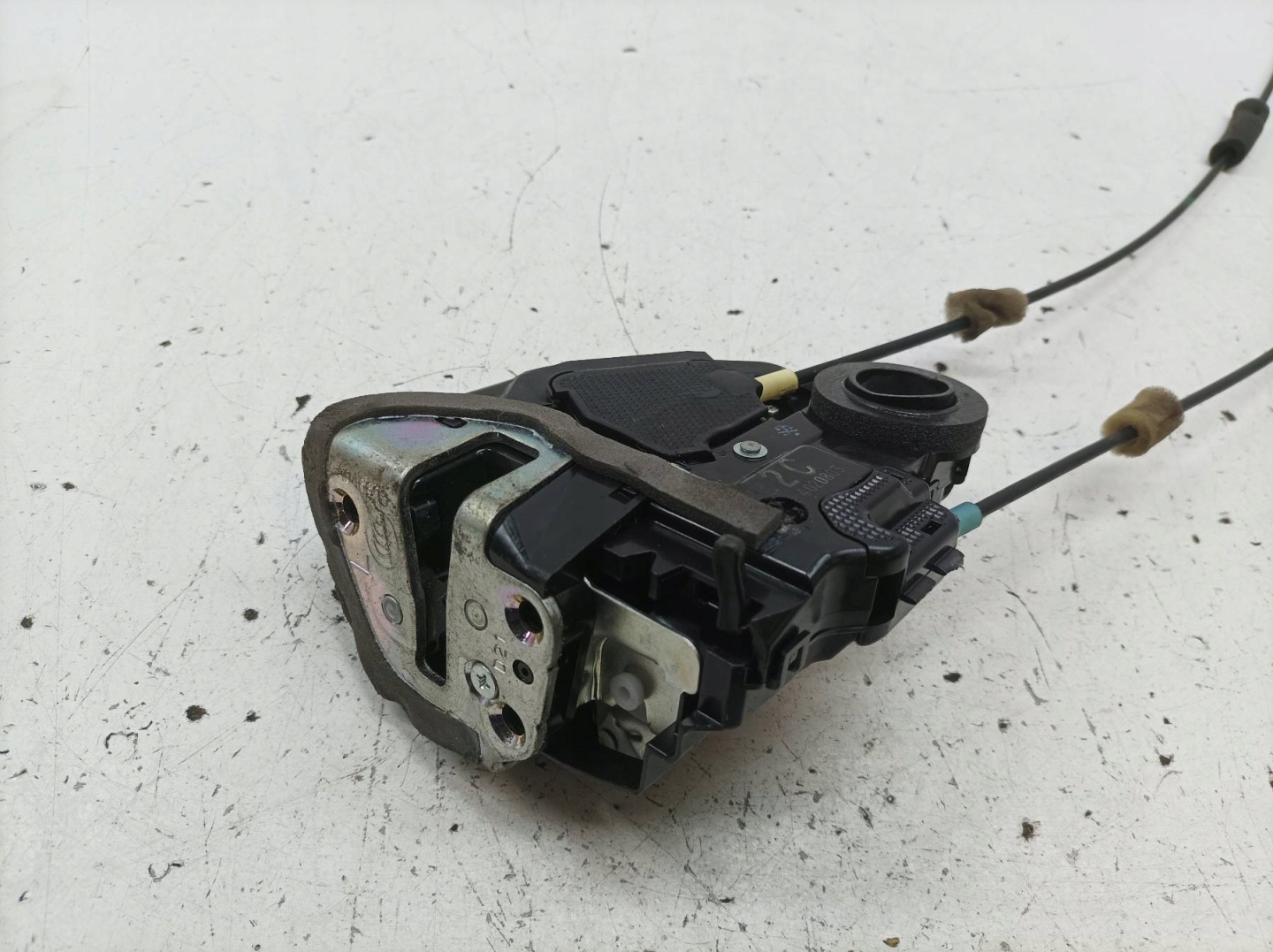 lock door rear part left 4020803 Toyota RAV4 IV (2012- )