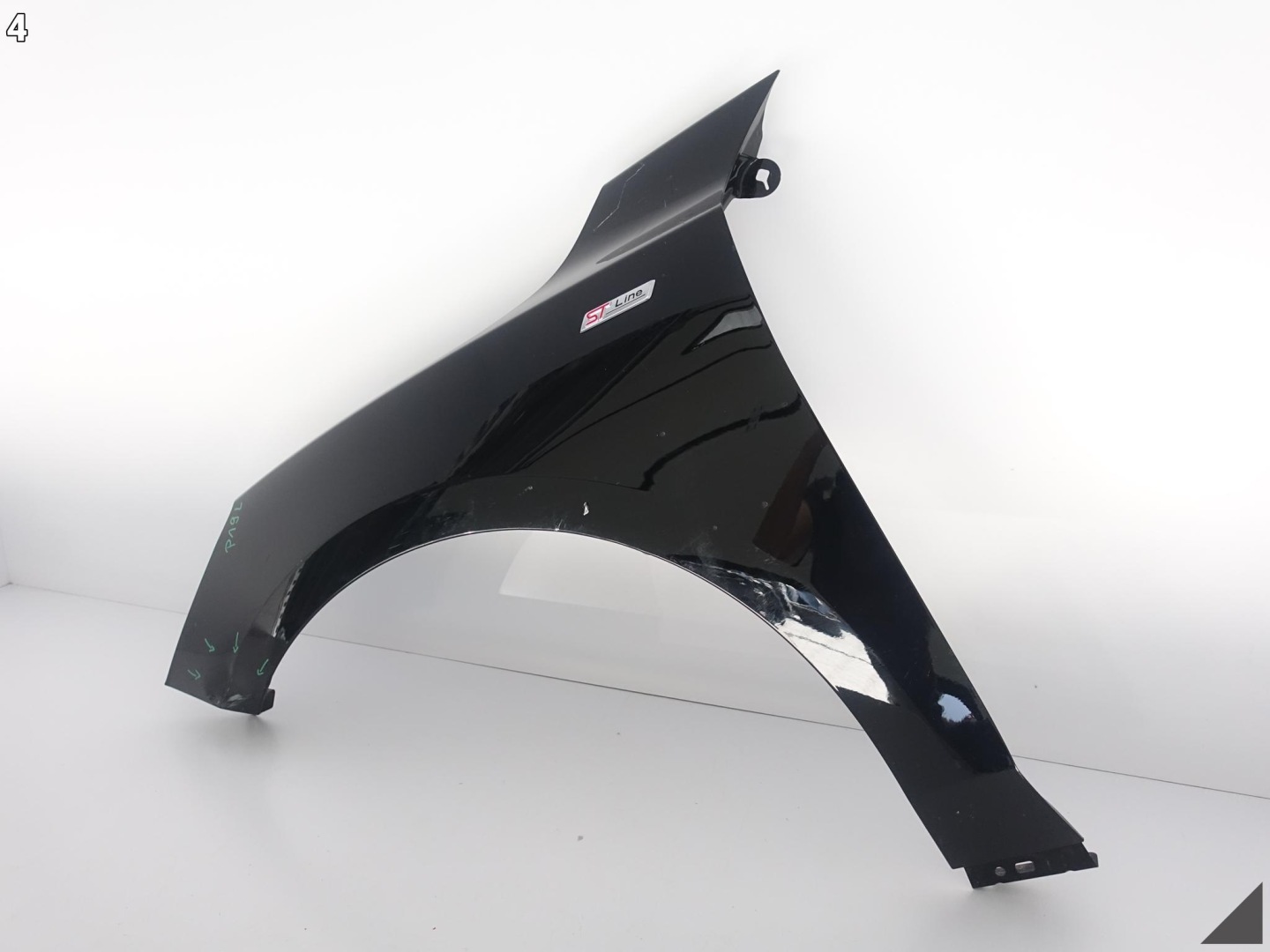 FORD FOCUS IV MK4 18- fender left front
