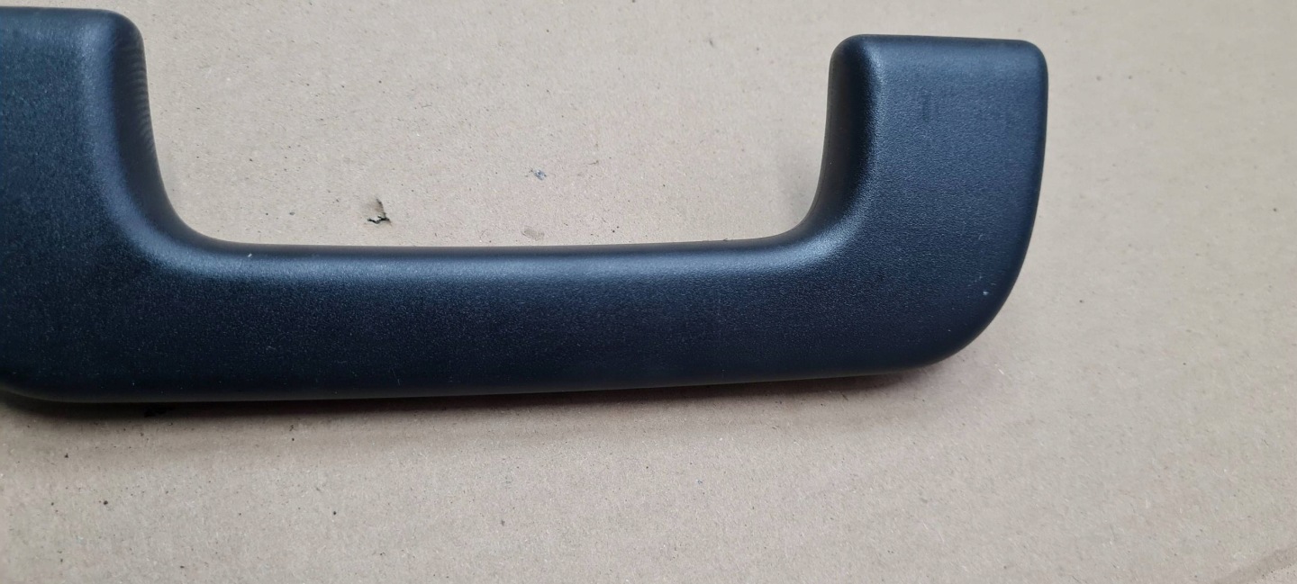 A6 C8 4K handle bracket of the roof front left right SLINE 4N0857607 A7 4K