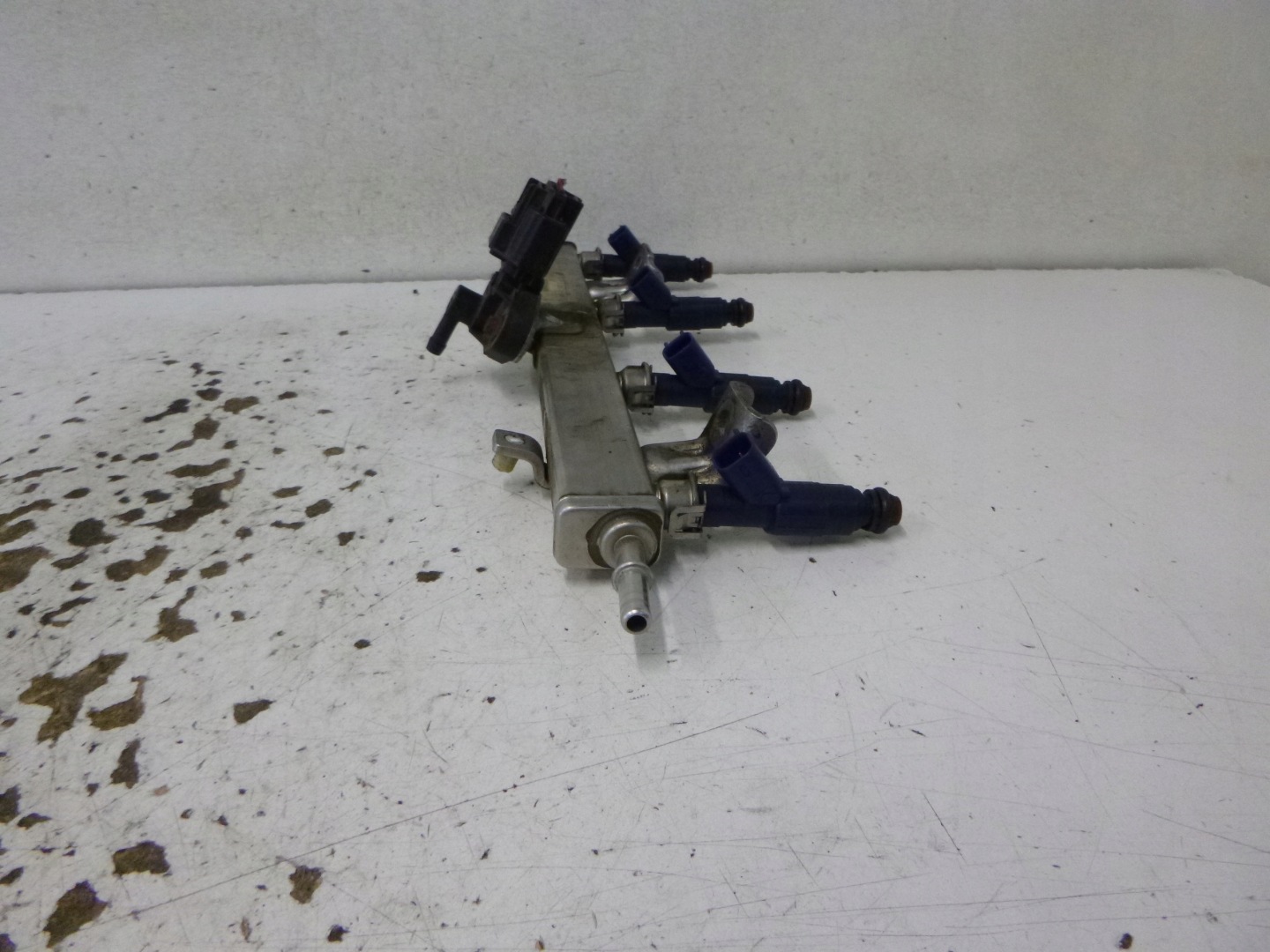 Rampe injection Injecteurs Mazda Tribute 2.3 2000-2007 5L8G-9D280-AD