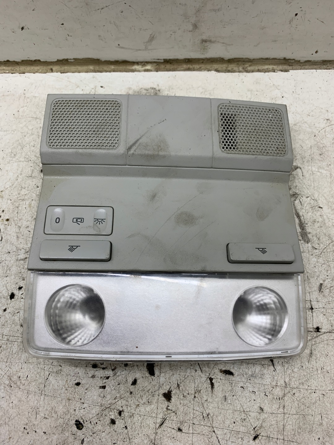 light OSWIETLENIE cabs 1K0947133D VW GOLF VI