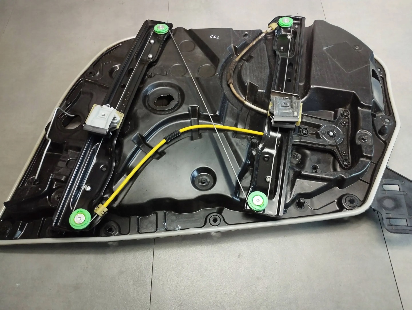 Mercedes-Benz GLC X253 mechanism windows left front A2537206103