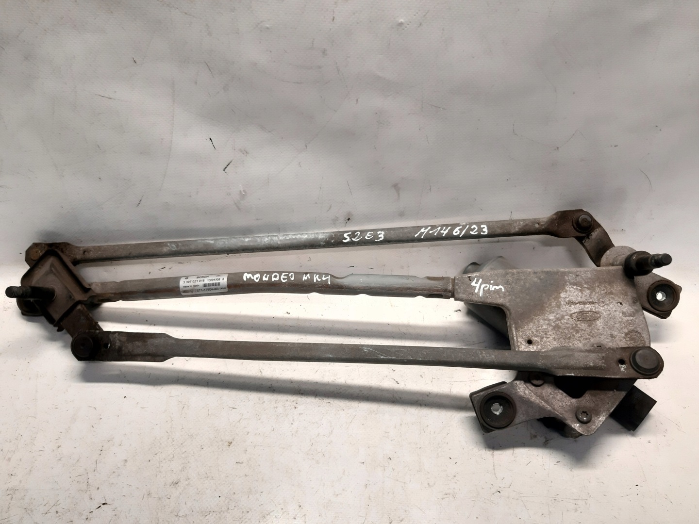 wiper mechanism front FORD MONDEO MK4