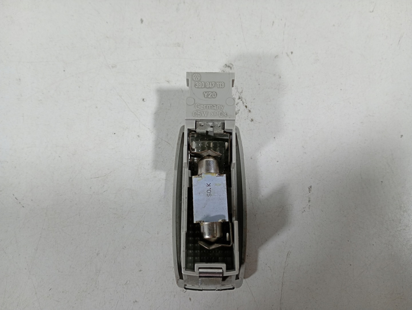 VW PASSAT B5 00-05 OSWIETLENIE cabs light inner OE 3B947113
