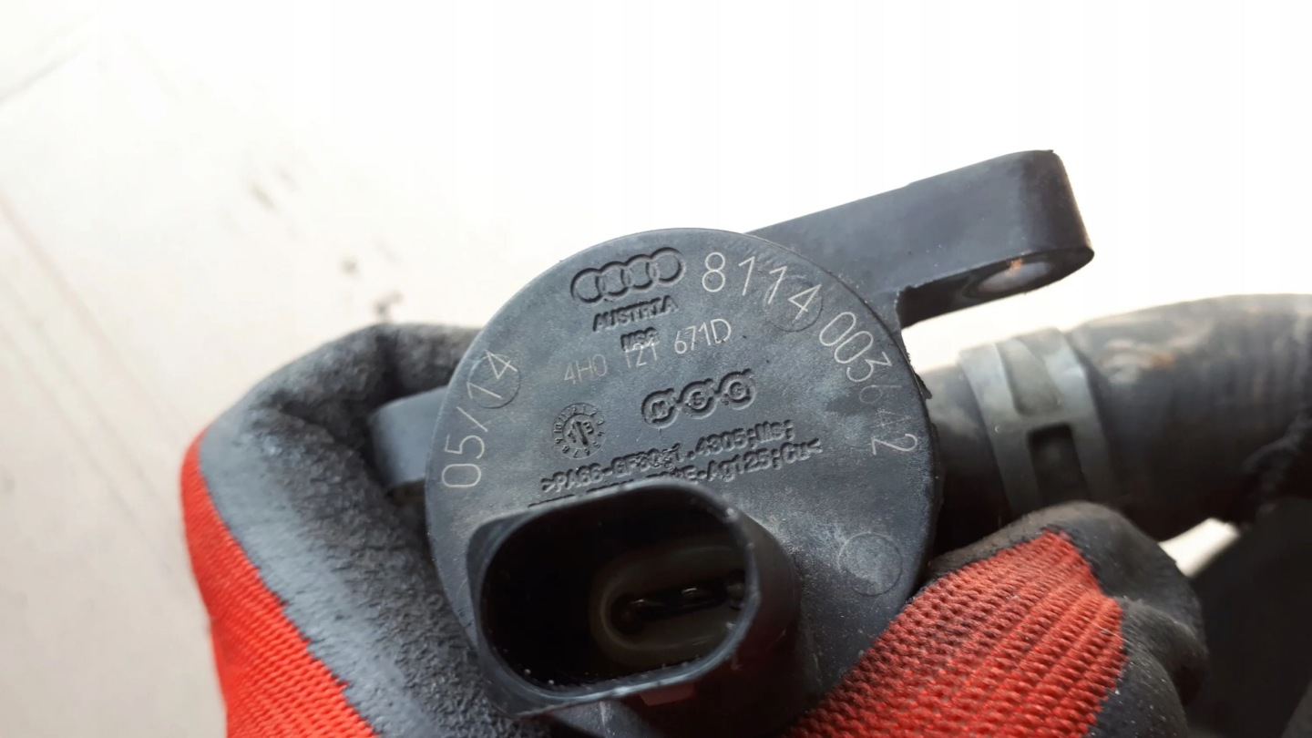 S7 4G elektroventil vode 4.0 TFSI 4H0121671D S6 C7