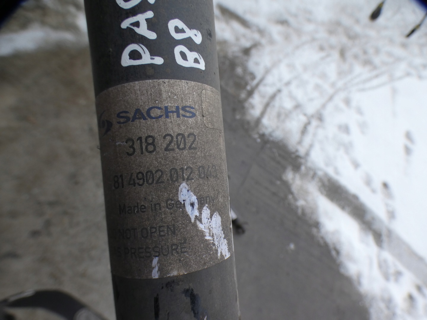 VW PASSAT B8 right left side shock absorber rear