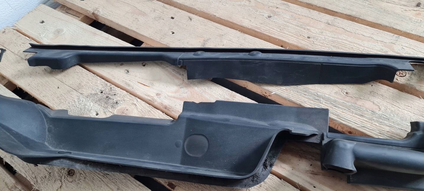 A4 B9 8W PANEL fedél fedél sárvédöt bal 8W0821169 8W0820581